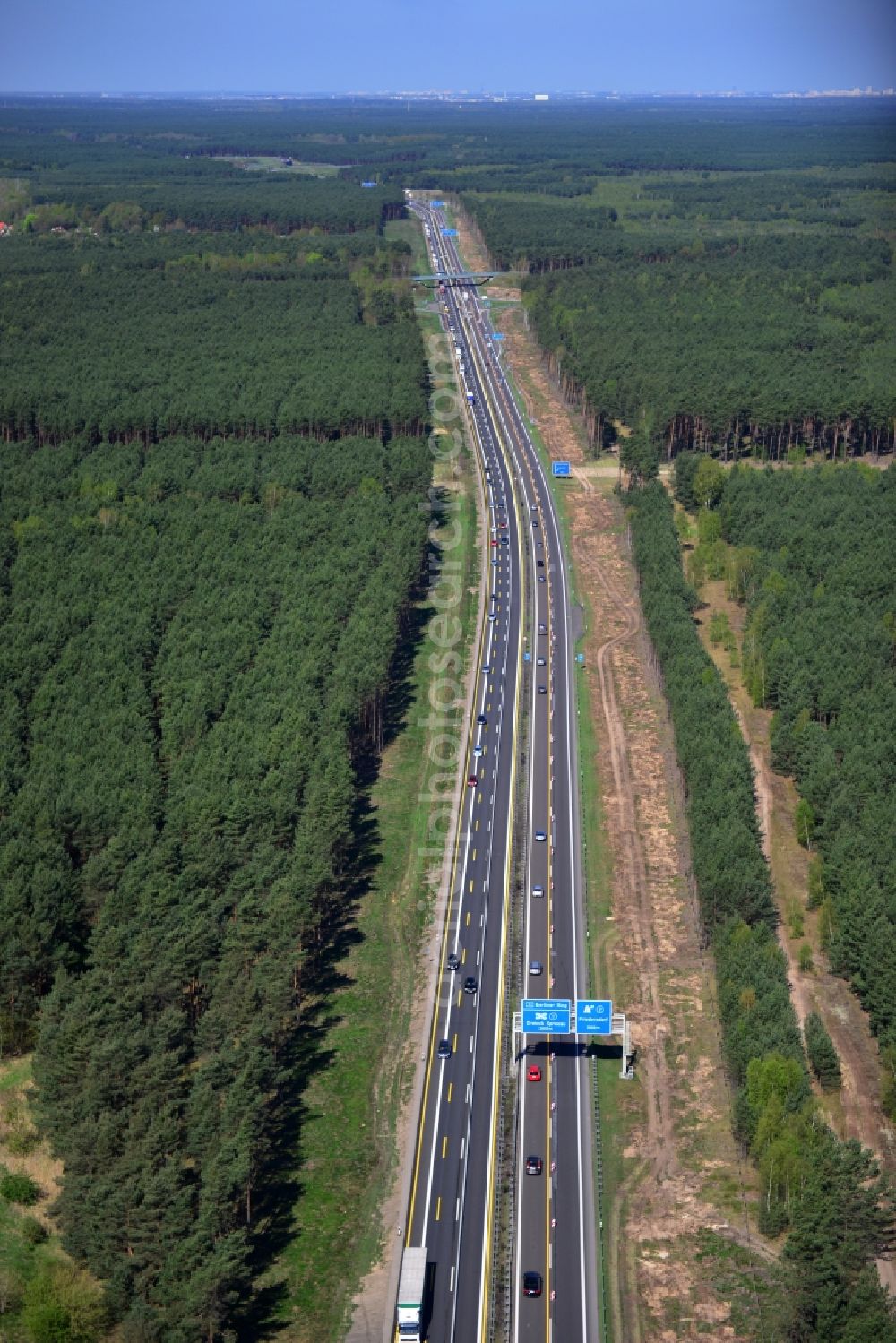 Aerial image Dannenreich - Construction and widening of the route of the highway / motorway BAB A12 / E30 in the intersection of State Road L39 at Dannenreich in Brandenburg