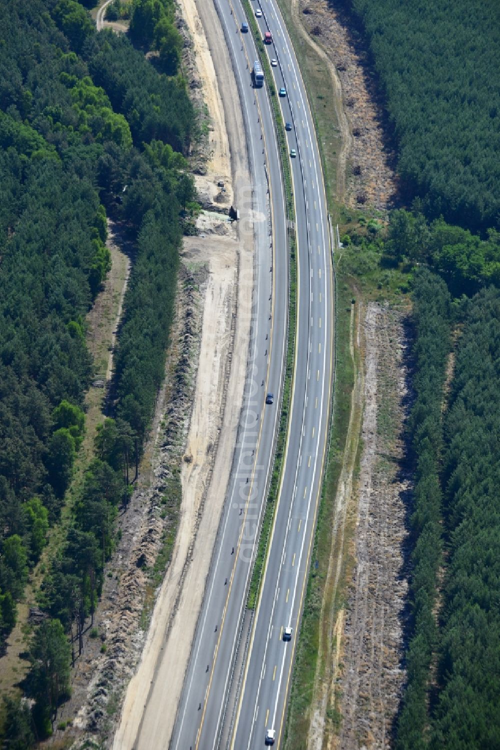 Aerial photograph Dannenreich - Construction and widening of the route of the highway / motorway BAB A12 / E30 in the intersection of State Road L39 at Dannenreich in Brandenburg