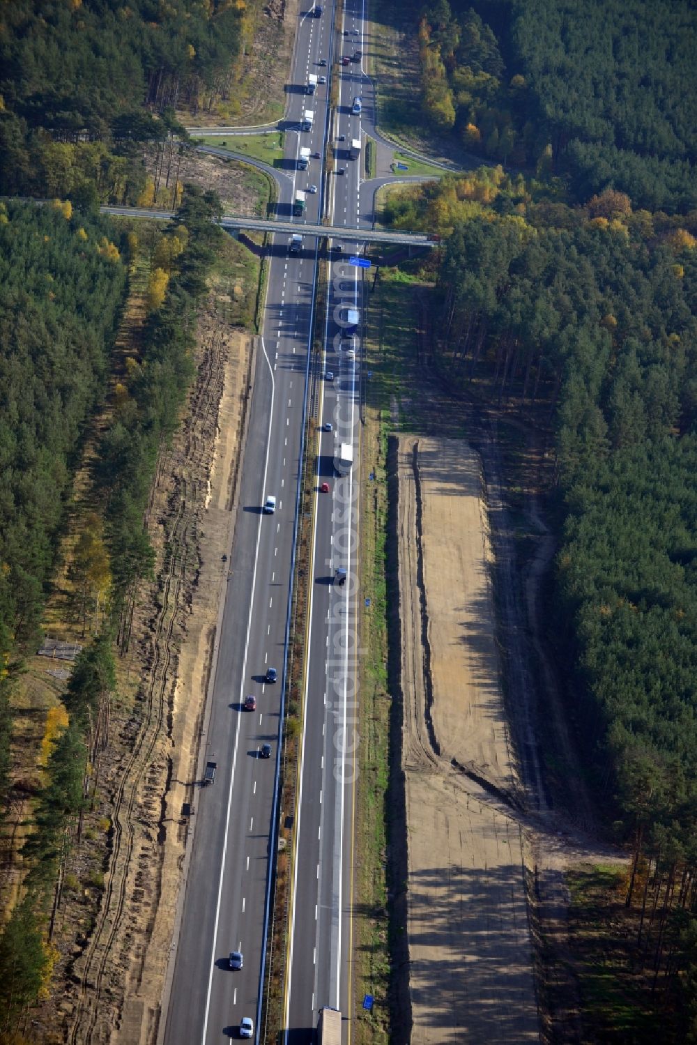 Aerial photograph Dannenreich - Construction and widening of the route of the highway / motorway BAB A12 / E30 in the intersection of State Road L39 at Dannenreich in Brandenburg