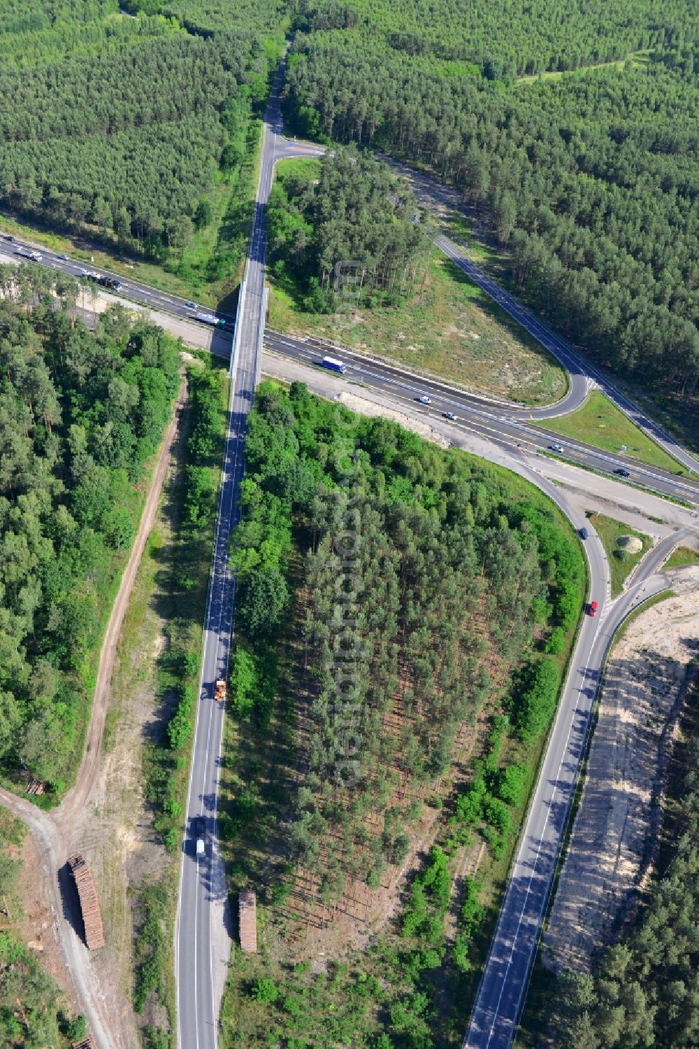 Dannenreich from the bird's eye view: Construction and widening of the route of the highway / motorway BAB A12 / E30 in the intersection of State Road L39 at Dannenreich in Brandenburg