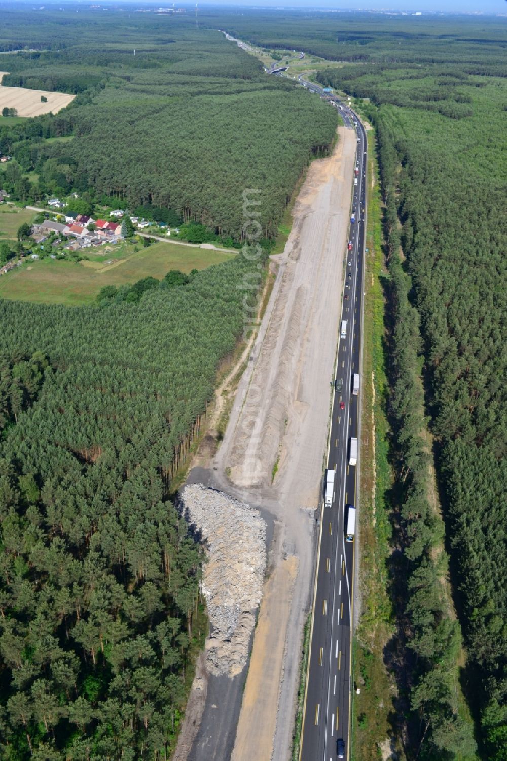 Aerial photograph Dannenreich - Construction and widening of the route of the highway / motorway BAB A12 / E30 in the intersection of State Road L39 at Dannenreich in Brandenburg