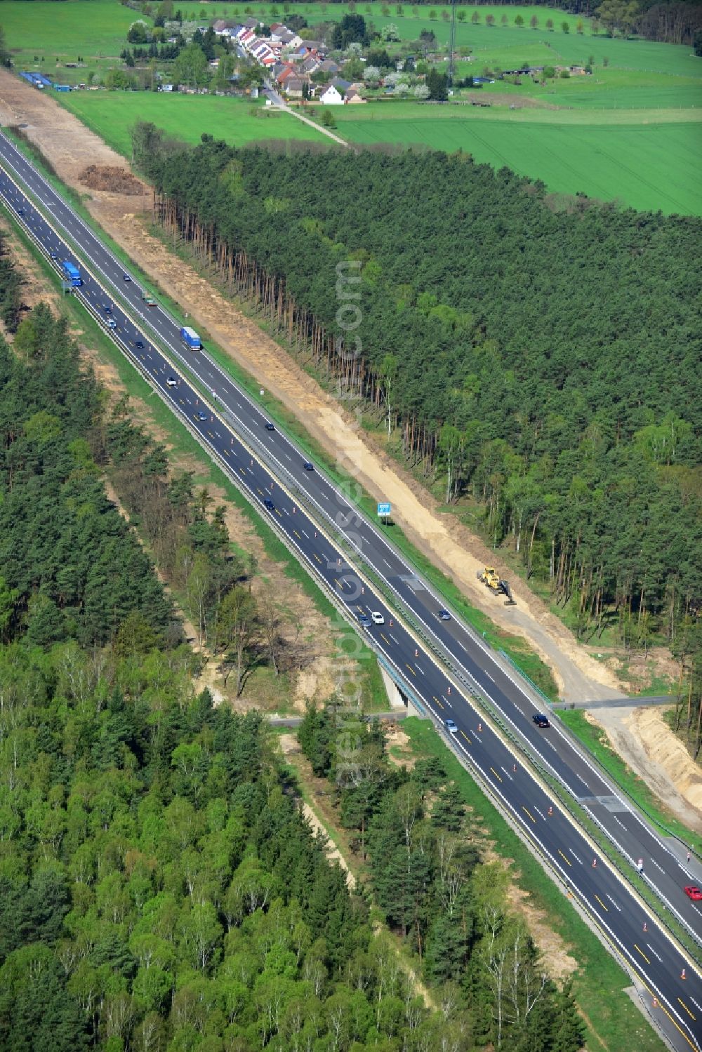 Aerial photograph Markgrafpieske - View expansion and widening of the route of the highway / motorway BAB A12 / E30 Markgrafpieske in the state of Brandenburg