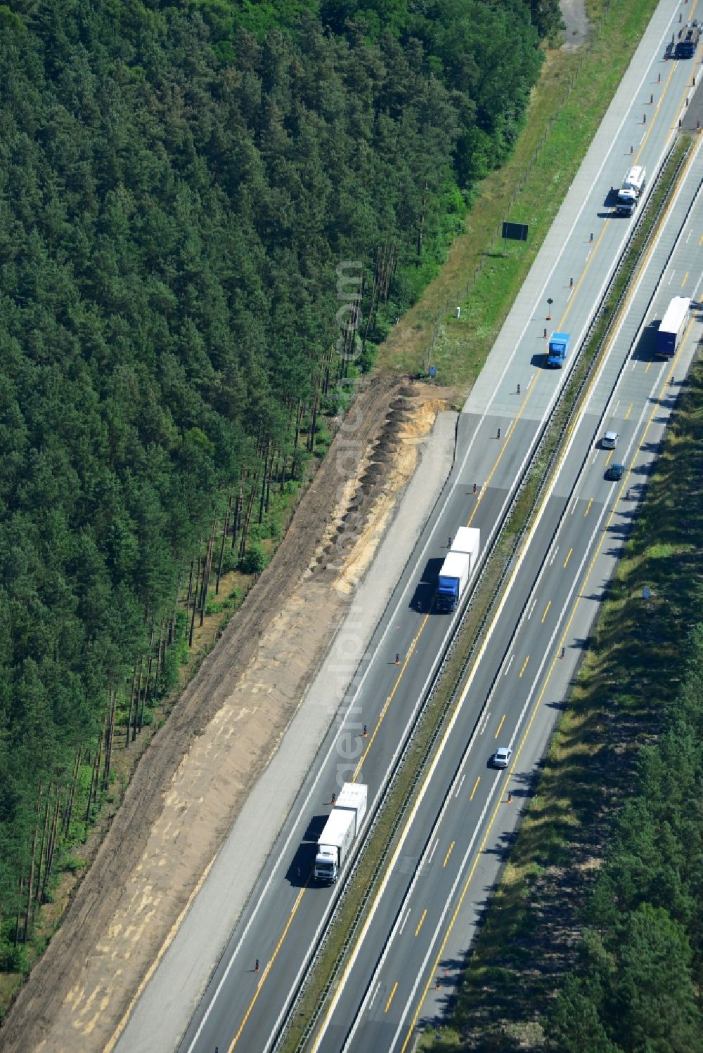 Markgrafpieske from the bird's eye view: Construction and widening of the route of the highway / motorway BAB A12 / E30 at Markgrafpieske in Brandenburg