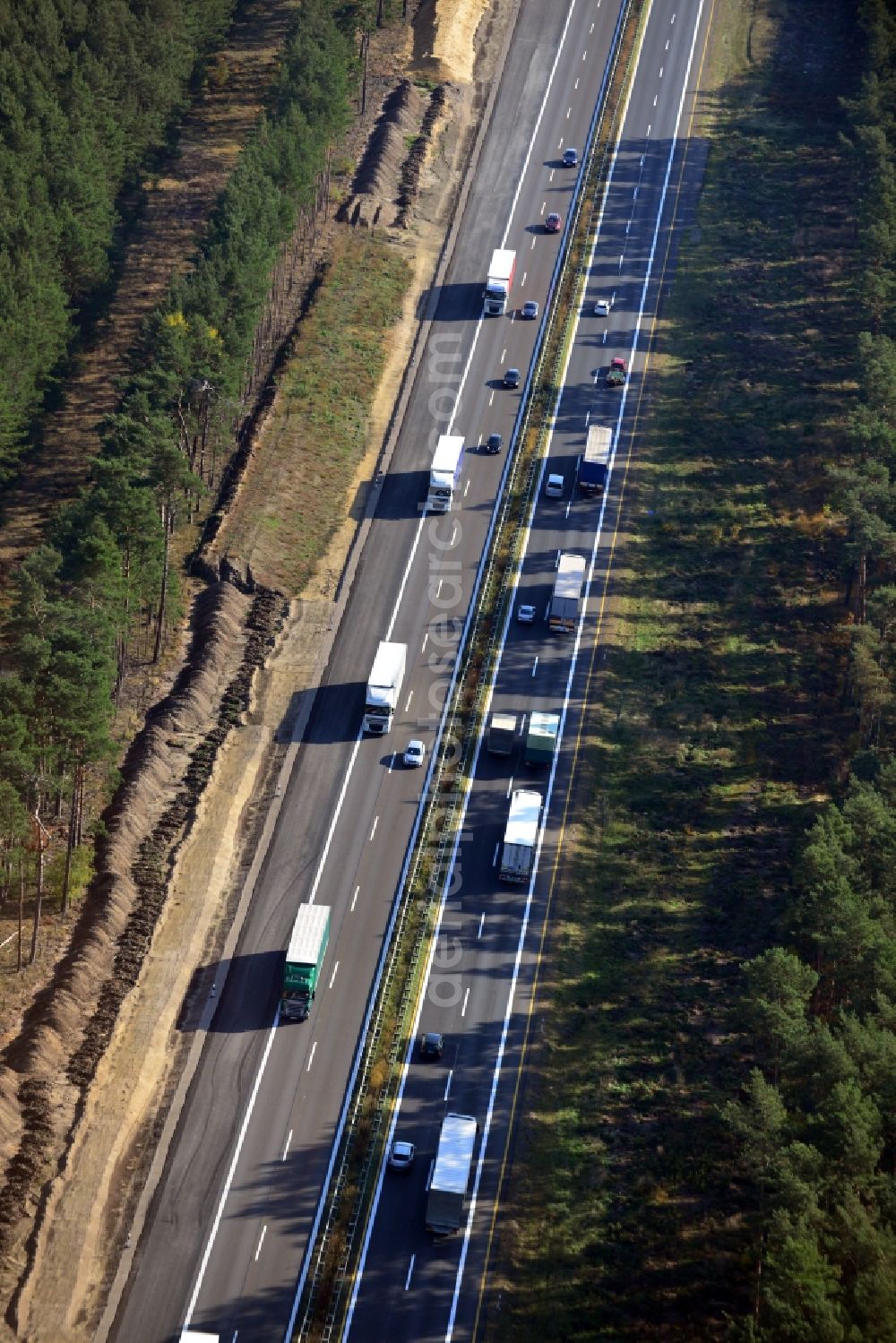 Markgrafpieske from the bird's eye view: View expansion and widening of the route of the highway / motorway BAB A12 / E30 Markgrafpieske in the state of Brandenburg