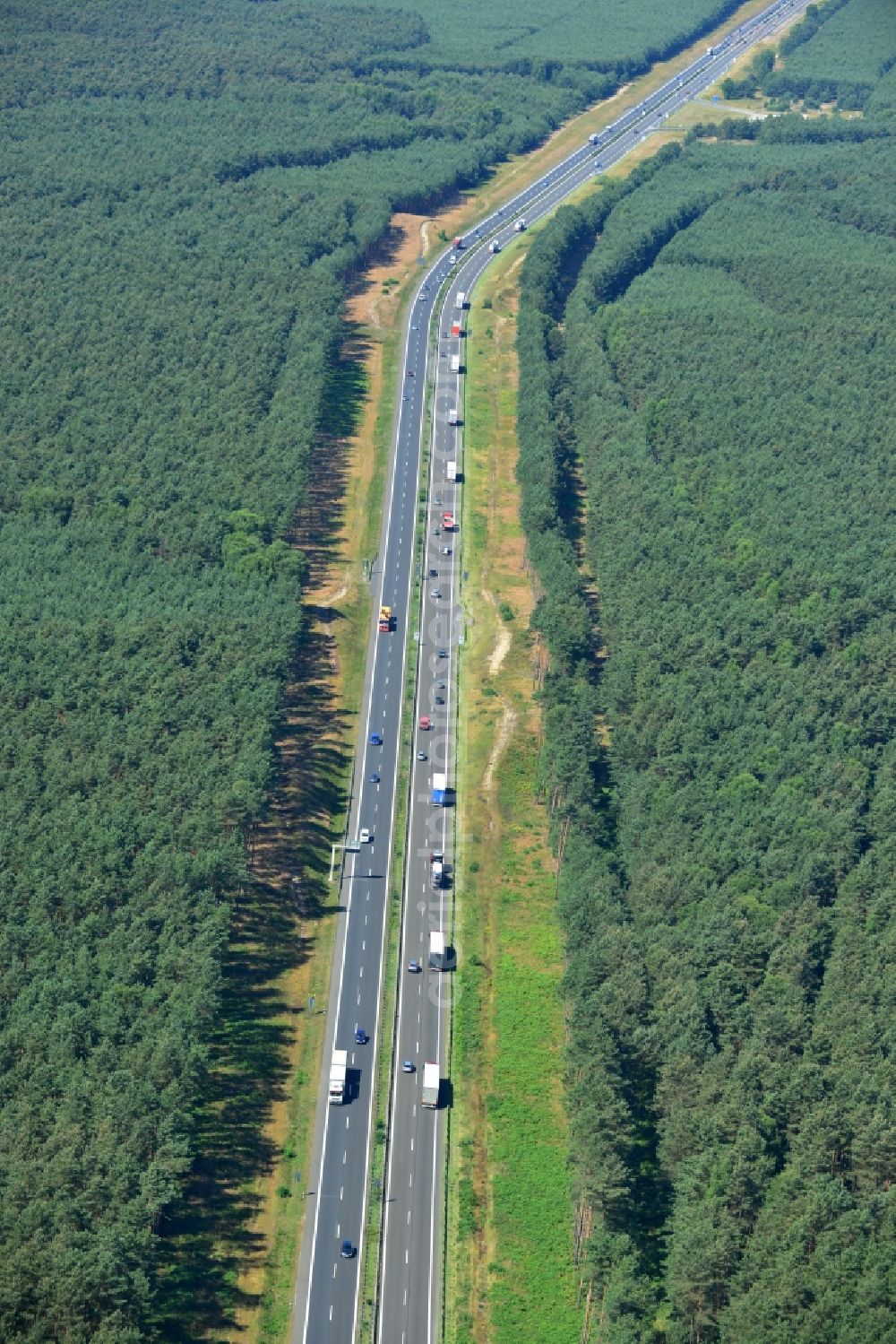 Spreenhagen from above - Construction and widening of the route of the highway / motorway BAB A12 / E30 at Spreenhagen in Brandenburg