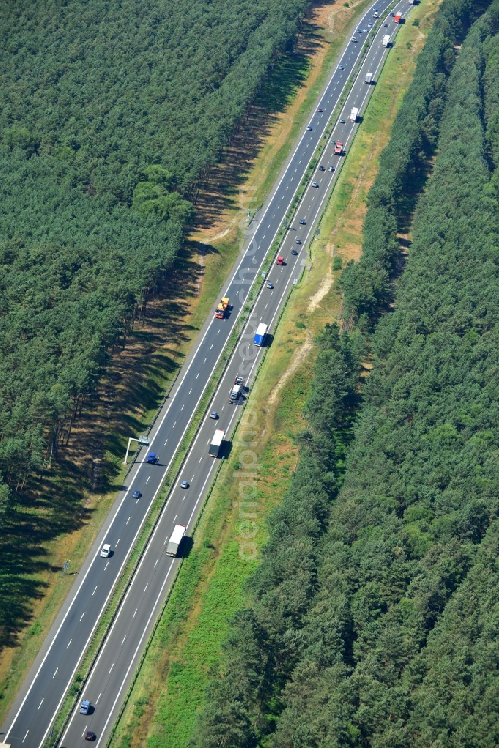 Spreenhagen from the bird's eye view: Construction and widening of the route of the highway / motorway BAB A12 / E30 at Spreenhagen in Brandenburg