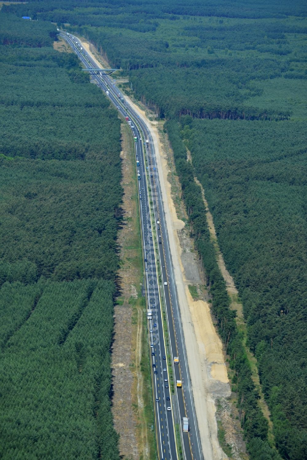 Aerial image Spreenhagen - Construction and widening of the route of the highway / motorway BAB A12 / E30 at Spreenhagen in Brandenburg