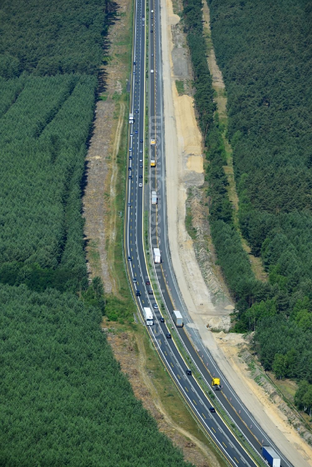 Aerial photograph Spreenhagen - Construction and widening of the route of the highway / motorway BAB A12 / E30 at Spreenhagen in Brandenburg