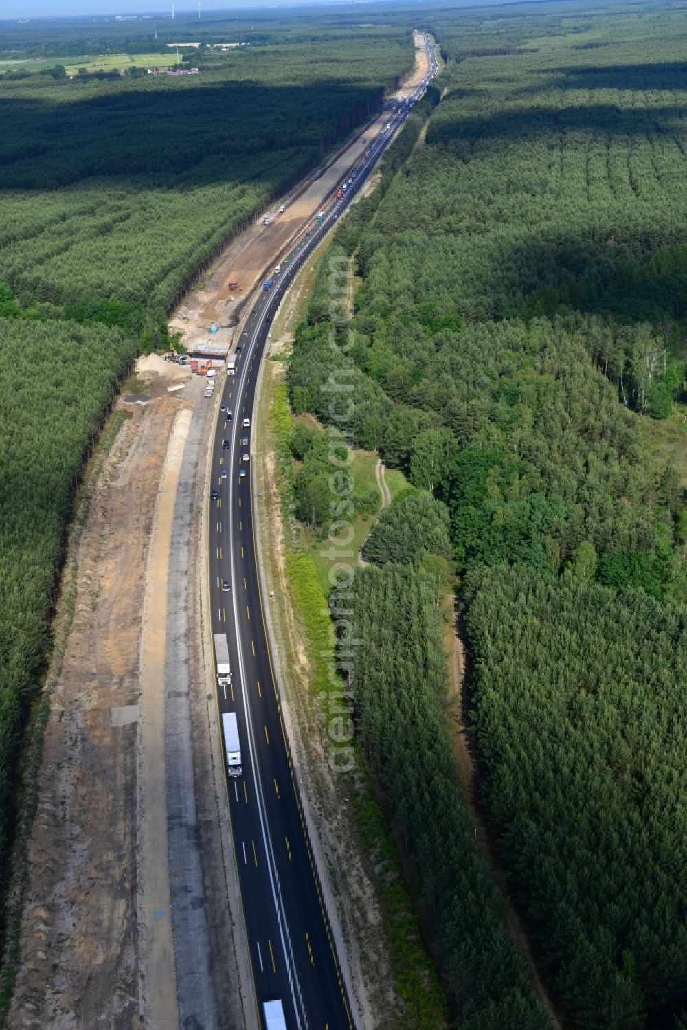 Aerial photograph Spreeenhagen - Construction and widening of the route of the highway / motorway BAB A12 / E30 in the rest areas / parking Spreenhagen in Brandenburg