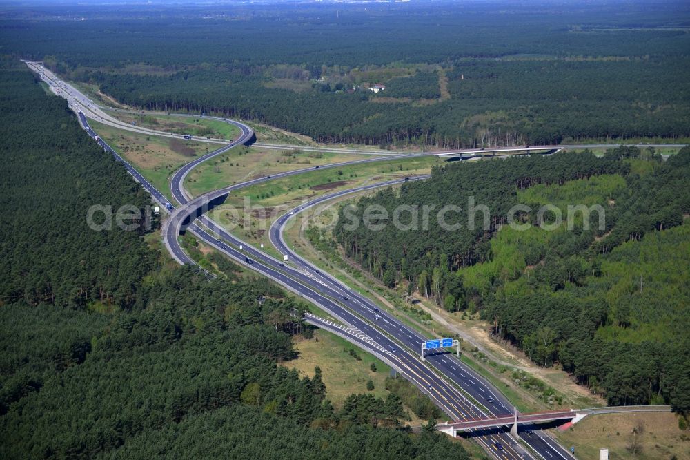 Aerial image Friedrichshof - Construction and widening of the route of the highway / motorway BAB A12 Berliner Ring in Brandenburg. The picture shows the junction Spreeau