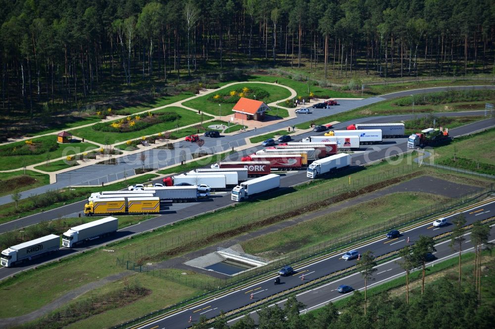 Markgrafpieske from the bird's eye view: Construction and widening of the route of the highway / motorway BAB A12 / E30 in the service area / parking Briesenluch in Brandenburg