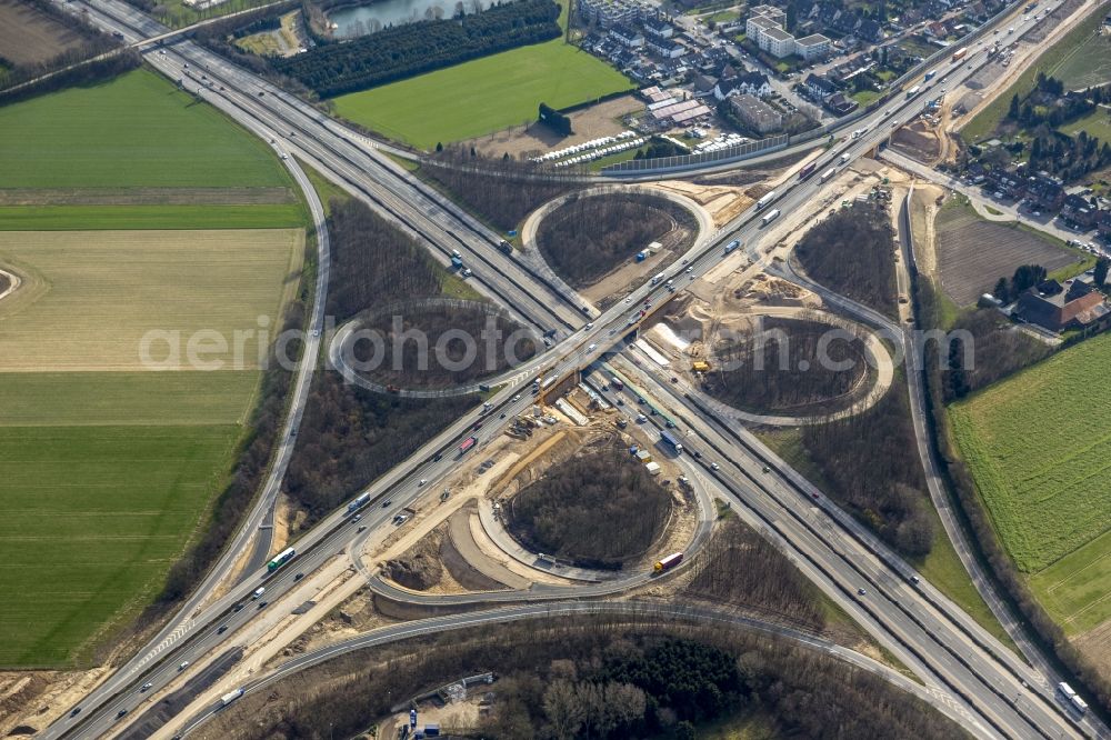 Aerial photograph Kaarst - Expansion of the A57 from four to six lanes at the junction Kaarst in the state of North Rhine-Westphalia