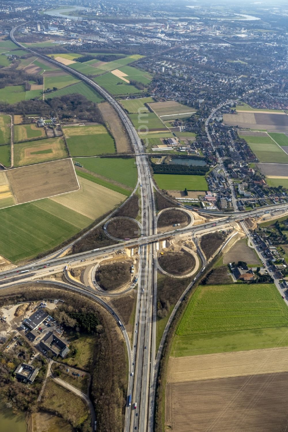 Kaarst from the bird's eye view: Expansion of the A57 from four to six lanes at the junction Kaarst in the state of North Rhine-Westphalia