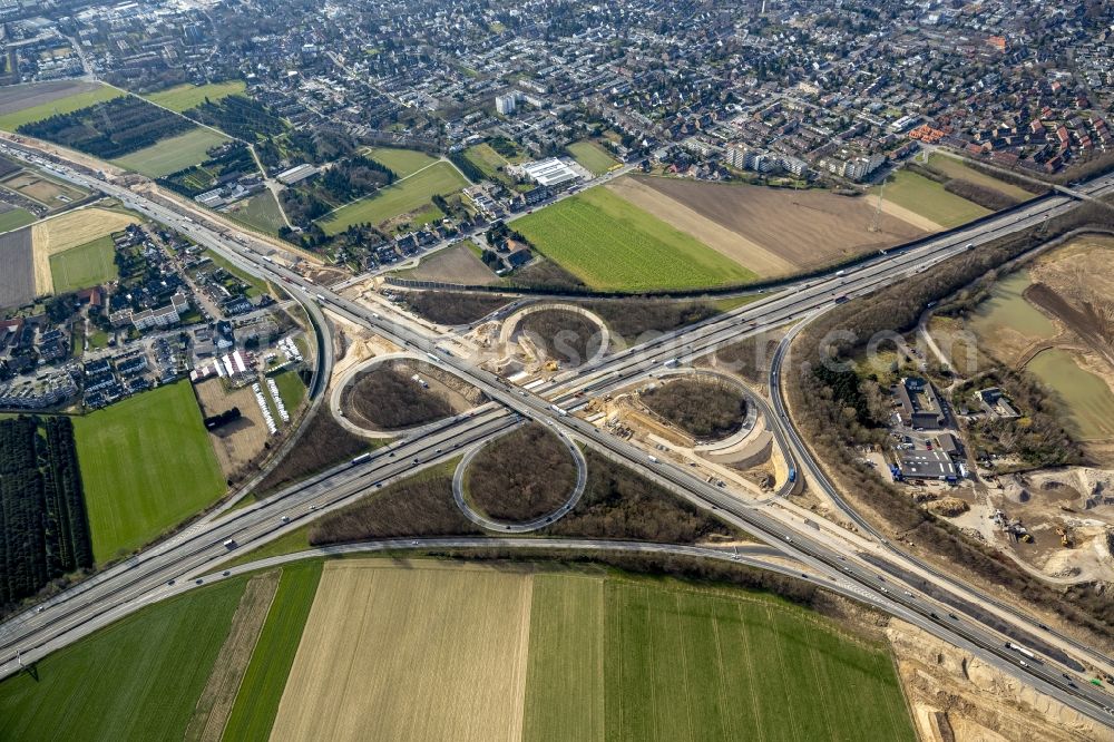 Aerial photograph Kaarst - Expansion of the A57 from four to six lanes at the junction Kaarst in the state of North Rhine-Westphalia