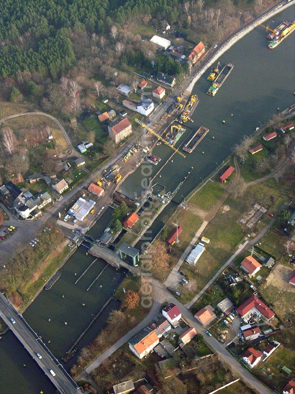 Aerial image Wernsdorf - 10.12.2004 Wernsdorf, Blick auf den Ausbau der Wernsdorfer Schleuse am Oder-Spree-Kanal in Wernsdorf (zu Erkner).