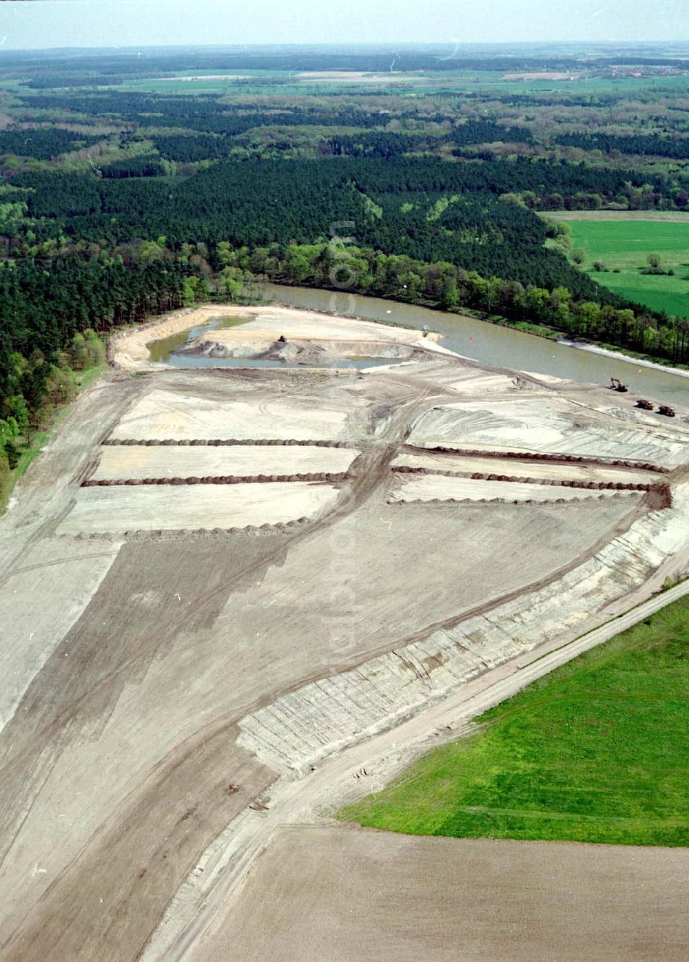 Aerial image westlich von Genthin - Ausbauarbeiten am Elbe-Havel-Kanal - Verlauf bei Genthin.