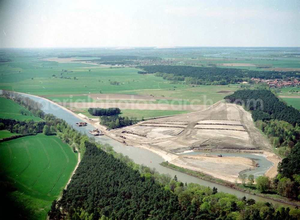 Aerial image westlich von Genthin - Ausbauarbeiten am Elbe-Havel-Kanal - Verlauf bei Genthin.