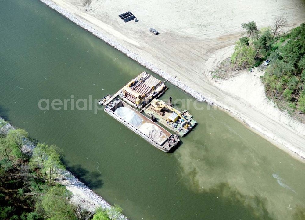 Aerial photograph westlich von Genthin - Ausbauarbeiten am Elbe-Havel-Kanal - Verlauf bei Genthin.