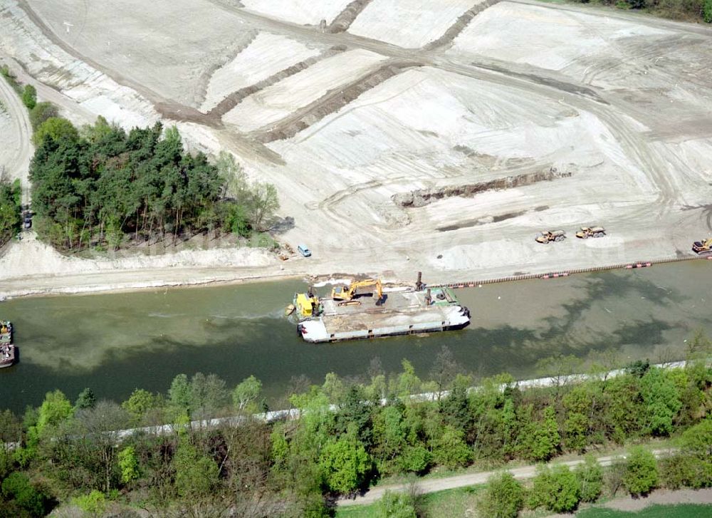 Aerial image westlich von Genthin - Ausbauarbeiten am Elbe-Havel-Kanal - Verlauf bei Genthin.