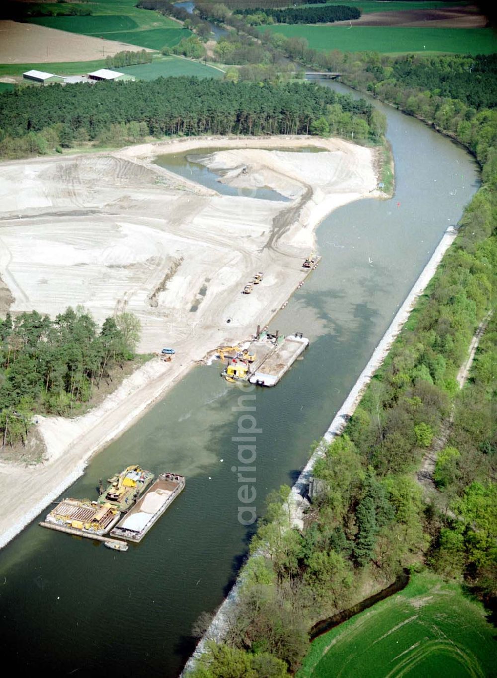 Aerial photograph westlich von Genthin - Ausbauarbeiten am Elbe-Havel-Kanal - Verlauf bei Genthin.