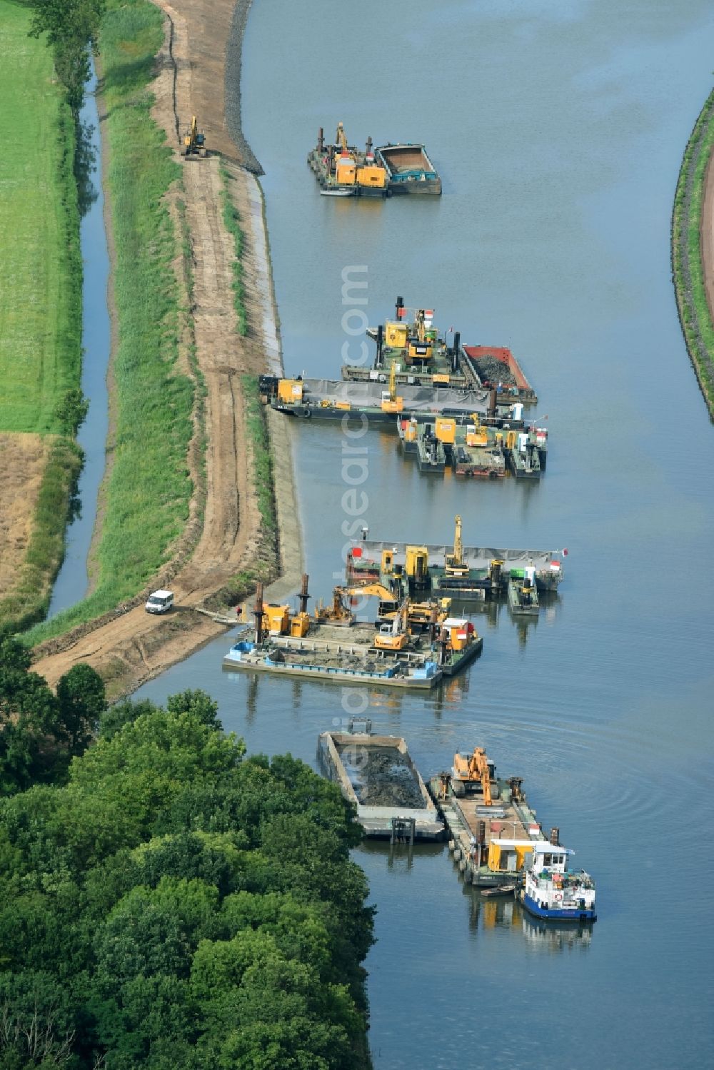 Aerial photograph Burg - Curved loop of the riparian zones on the course of the river Elbe-Havel-Kanal in Burg in the state Saxony-Anhalt, Germany