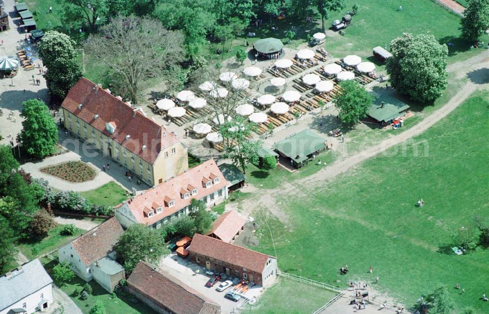 Aerial photograph Diedersdorf bei Mahlow / Brandenburg - Ausflugsziel Schloß Diedersdorf.