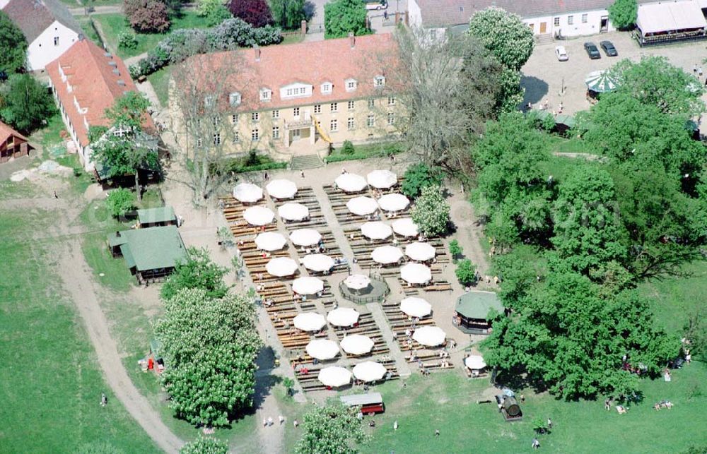 Aerial image Diedersdorf beiMahlow / Brandenburg - Ausflugsziel Schloß Diedersdorf.