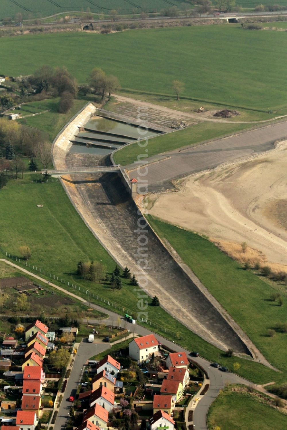 Aerial image Straussfurt - Dried out and not a filled water - retention basins in Strauss ford in Thuringia