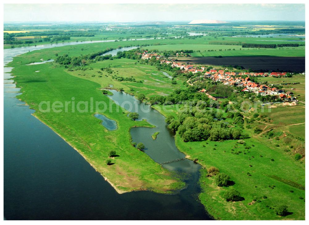 Kehnert / Sachsen-Anhalt from above - Ausgleichs- und Ersatzmaßnahmen am Elbverlauf bei Kehnert am Wasserstraßenkreuz Magdeburg / Elbe-Havel-Kanal. Ein Projekt des Wasserstraßenneubauamtes Magdeburg