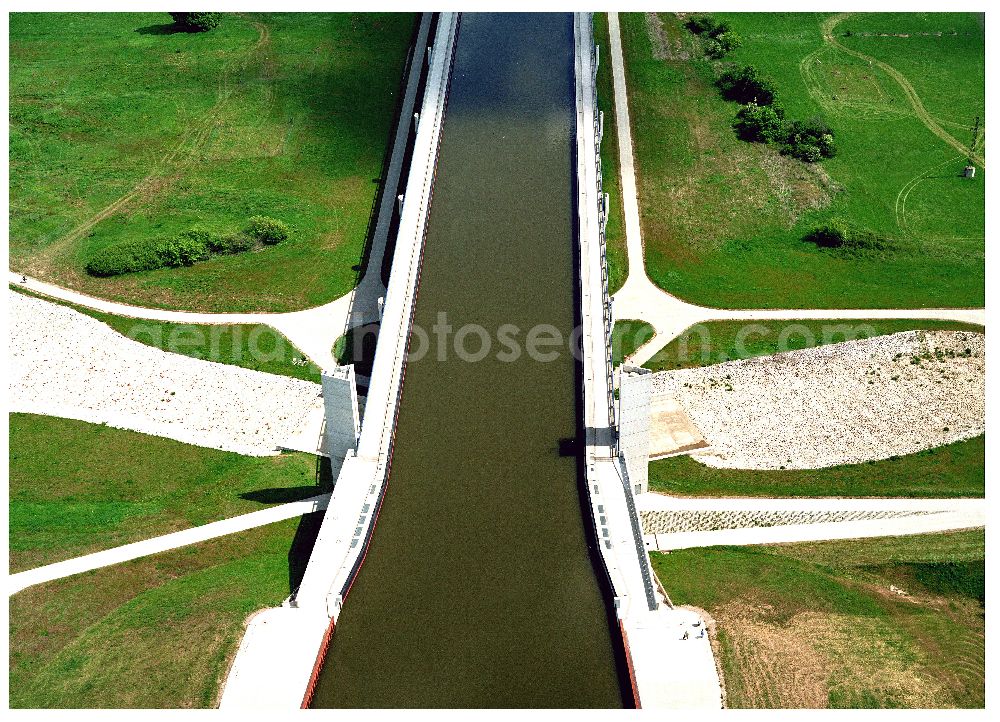 Aerial photograph Hohenwarthe / Sachsen-Anhalt - Ausgleichs- und Ersatzmaßnahmen an der Trogbrücke des Elbe-Havel-Kanales am Wasserstraßenkreuz Magdeburg / Elbe-Havel-Kanal. Ein Projekt des Wasserstraßenneubauamtes Magdeburg