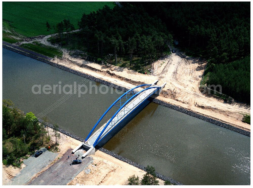 Aerial image Burg / Sachsen-Anhalt - Neubaubrücke bei Burg im Rahmen der Ausgleichs- und Ersatzmaßnahmen am Wasserstraßenkreuz Magdeburg / Elbe-Havel-Kanal. Ein Projekt des Wasserstraßenneubauamtes Magdeburg