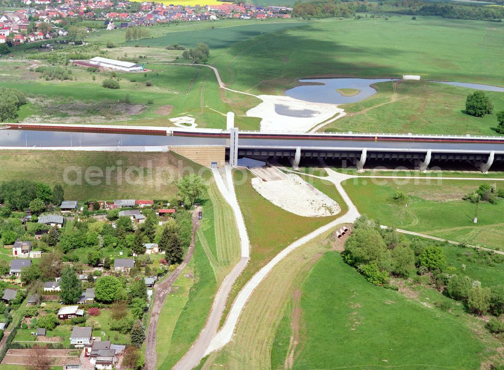 Hohenwarthe / Sachsen-Anhalt from above - Ausgleichs- und Ersatzmaßnahmen an der Trogbrücke des Elbe-Havel-Kanales am Wasserstraßenkreuz Magdeburg / Elbe-Havel-Kanal. Ein Projekt des Wasserstraßenneubauamtes Magdeburg