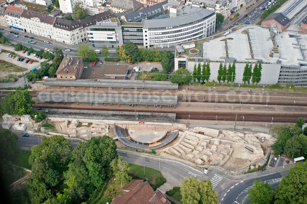 Aerial photograph Mainz - Archaeological site Roman Theatre Mogontiacum at city railway station Roman Theatre in Mainz in Rhineland-Palatinate