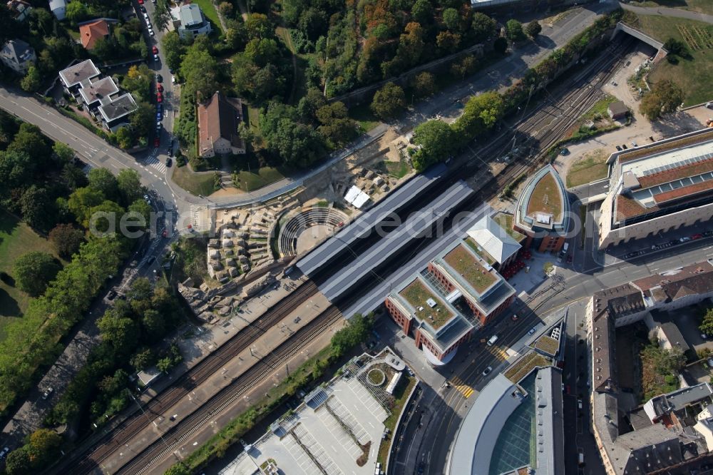 Aerial photograph Mainz - Archaeological site Roman Theatre Mogontiacum at city railway station Roman Theatre in Mainz in Rhineland-Palatinate