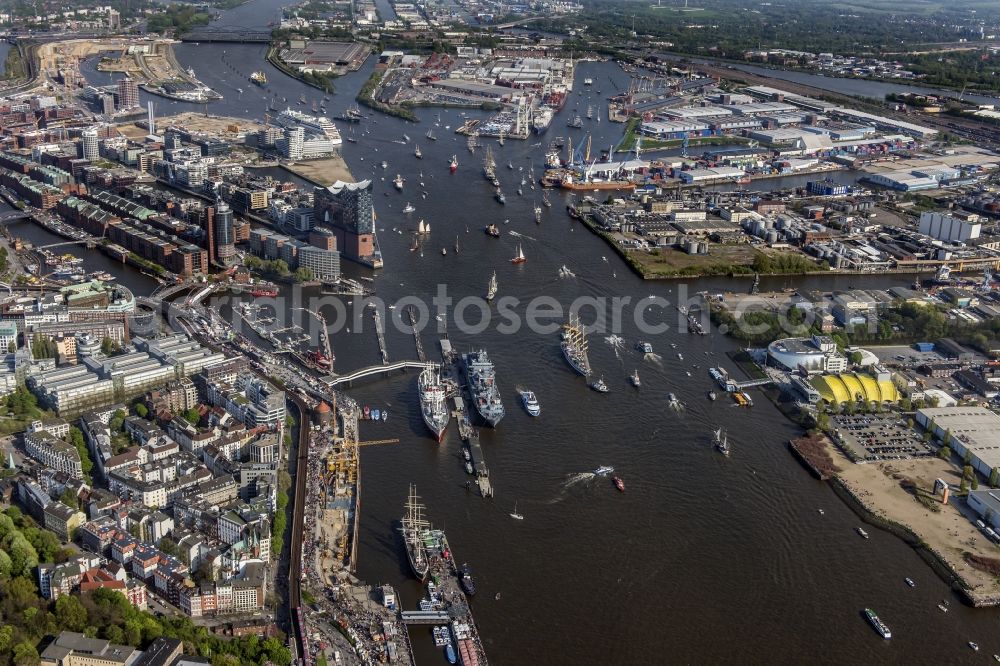 Hamburg from the bird's eye view: Parade Harbor Birthday in Hamburg Germany