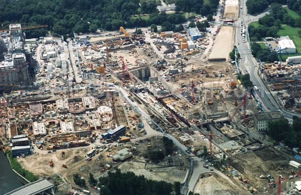 Berlin from above - Excavation and Works - construction sites in the government quarter at the Spree arch at the Reichstag in Berlin - Tiergarten