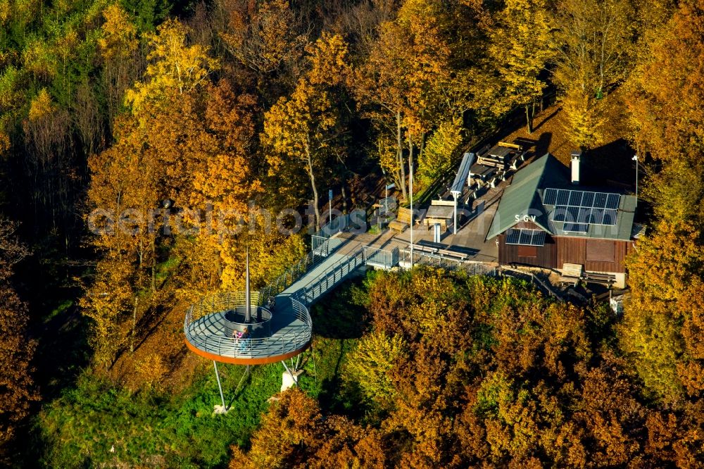 Aerial image Attendorn - Viewing platform Biggeblick in Attendorn in the state of North Rhine-Westphalia. The building of the mountaineer association SGV is located here, amidst autumnal trees, as well