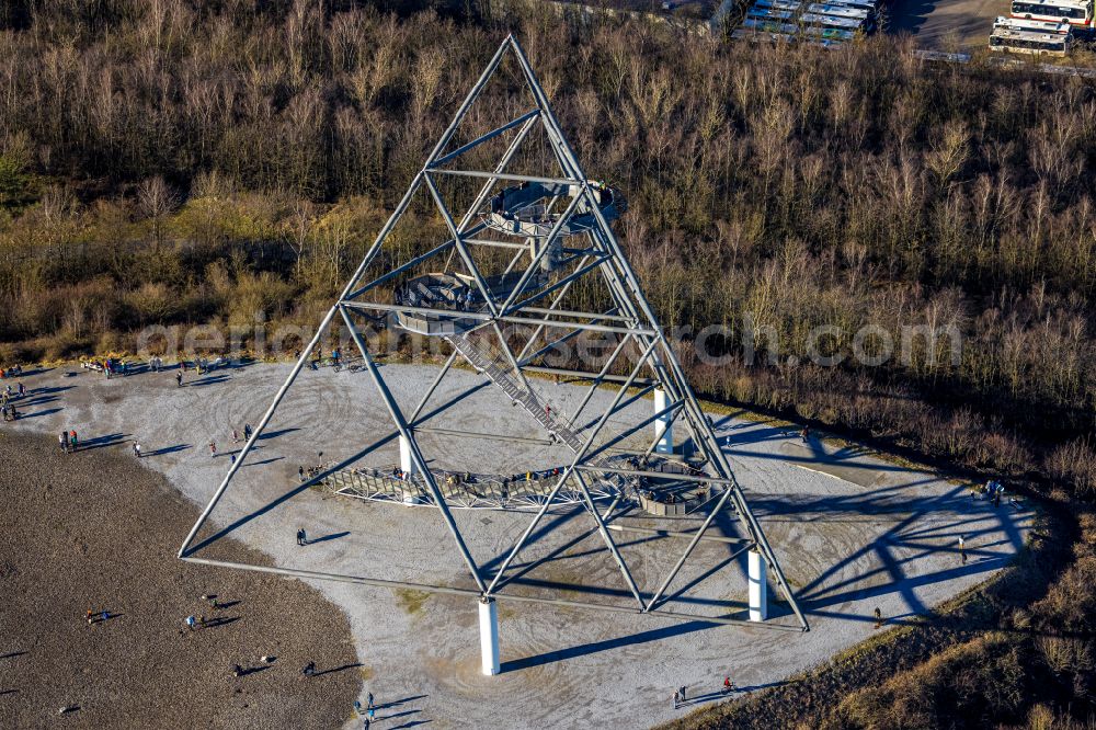 Bottrop from the bird's eye view: Observation tower tetrahedron in the heap at Beckstrasse in Bottrop at Ruhrgebiet in the state of North Rhine-Westphalia