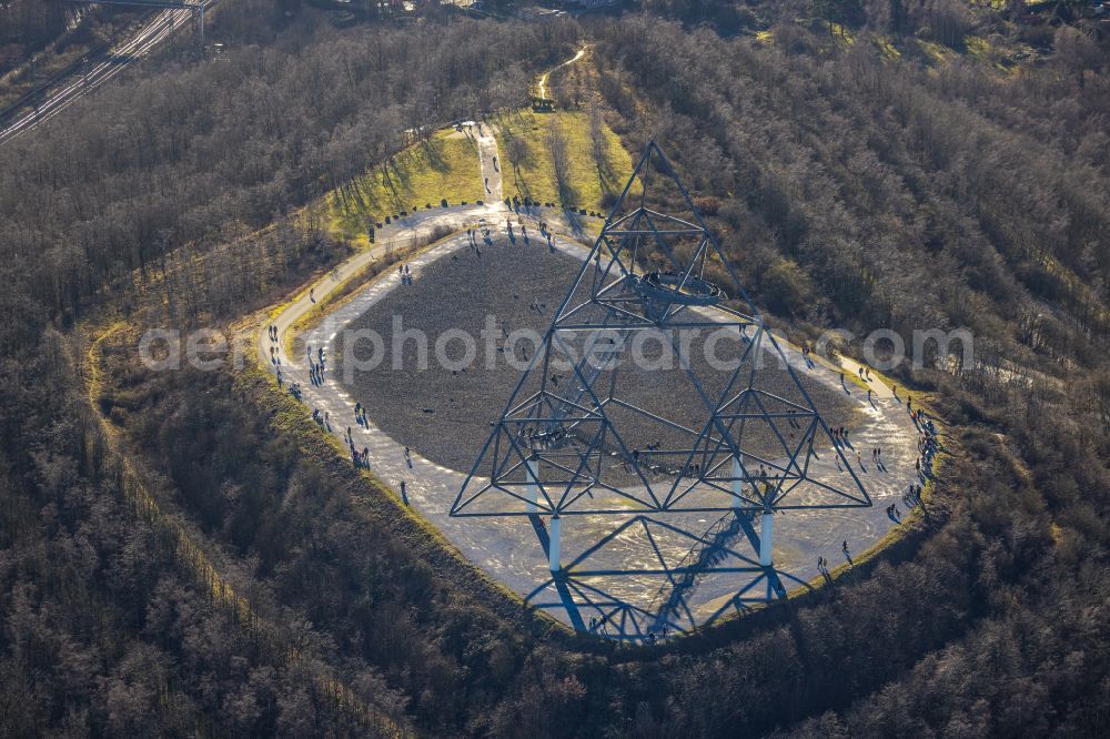 Aerial photograph Bottrop - Observation tower tetrahedron in the heap at Beckstrasse in Bottrop at Ruhrgebiet in the state of North Rhine-Westphalia