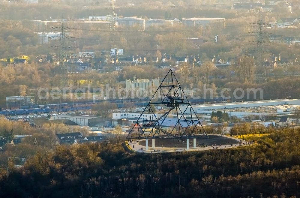 Bottrop from above - Observation tower tetrahedron in the heap at Beckstrasse in Bottrop at Ruhrgebiet in the state of North Rhine-Westphalia