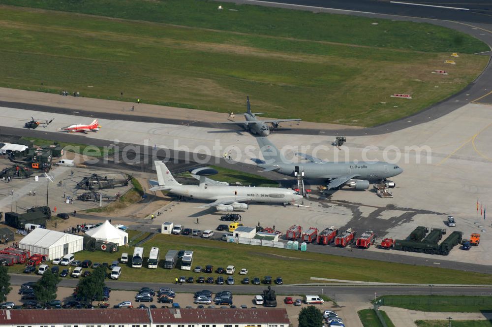 Aerial photograph Schönefeld - Blick auf das Ausstellungsgelände der Internationalen Luftfahrtshow ILA 2010 auf dem Gelände des Flughafen Berlin-Schönefeld wenige Minuten vor der Eröffnung. View of the exhibition grounds of the International Air Show ILA 2010 on the grounds of the airport Berlin-Schönefeld few minutes before the opening.