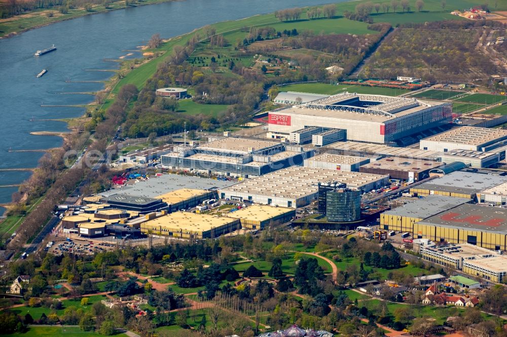 Aerial photograph Düsseldorf - Exhibition grounds and exhibition halls of the Duesseldorf Congress Sport & Event GmbH in Duesseldorf in the state North Rhine-Westphalia