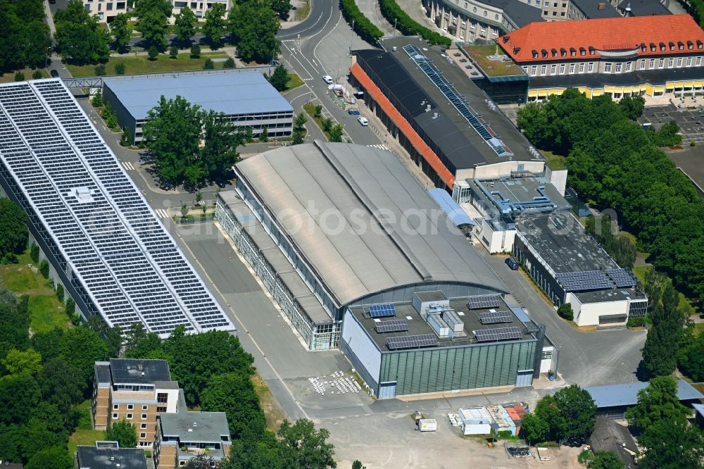 Hannover from the bird's eye view: Exhibition grounds and exhibition halls of the Eilenriedehalle on Schillstrasse in the district Zoo in Hannover in the state Lower Saxony, Germany