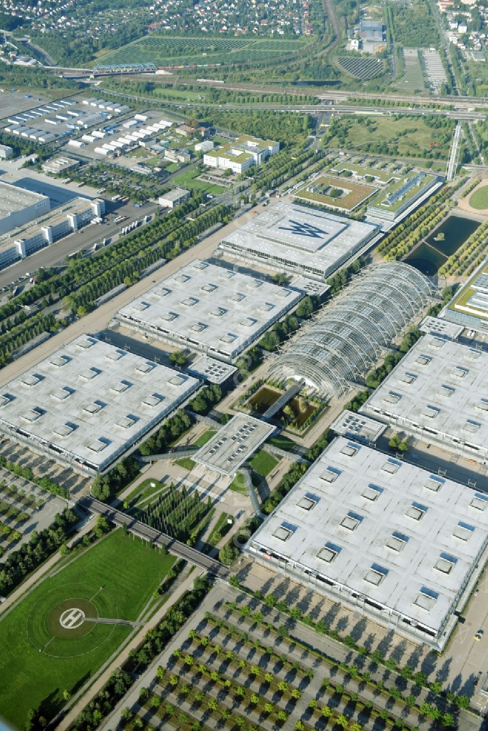 Aerial photograph Leipzig - Exhibition grounds and exhibition halls of the LMI - Leipziger Messe International GmbH on Messe-Allee in the district Nord in Leipzig in the state Saxony, Germany