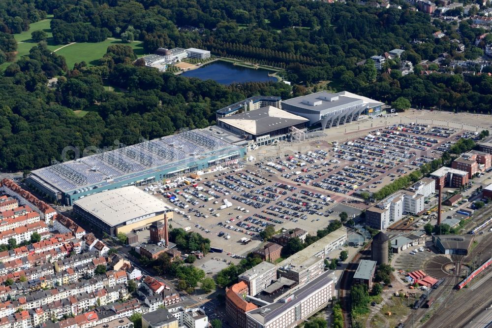 Aerial image Bremen - Exhibition grounds and exhibition halls of the Messe Bremen und der OeVB-Arena an der Findorffstrasse in Bremen in Germany