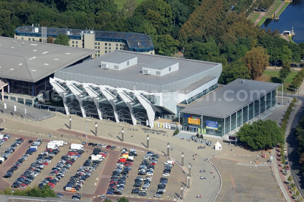 Bremen from the bird's eye view: Exhibition grounds and exhibition halls of the Messe Bremen und der OeVB-Arena an der Findorffstrasse in Bremen in Germany