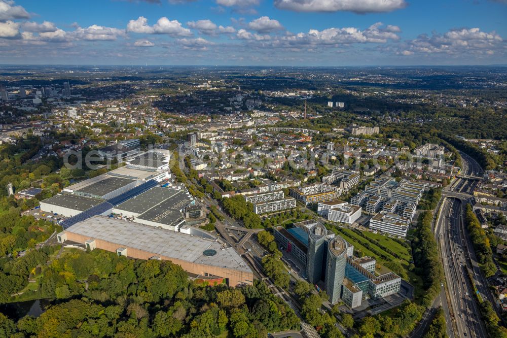 Aerial image Essen - Fair and exhibition halls of Messe Essen in Essen in North Rhine-Westphalia. In the foreground is the Gruga Carree