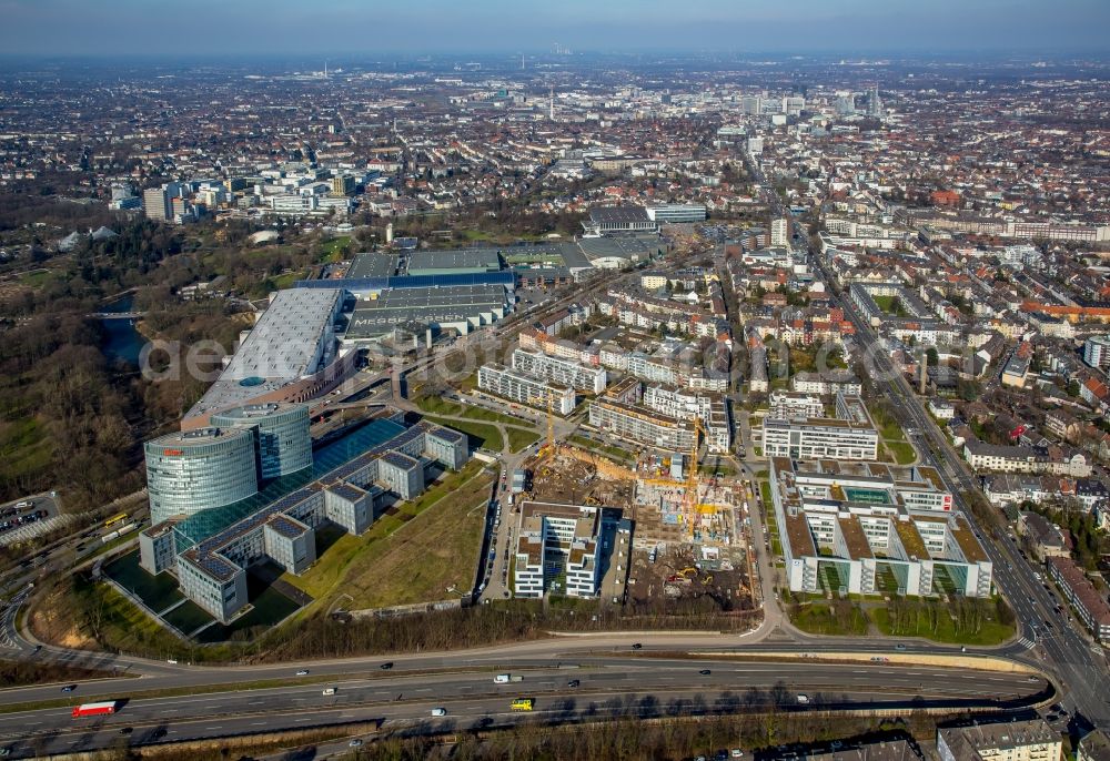 Essen from above - Exhibition grounds and exhibition halls of the Messe and view of the Ruettenscheid part of Essen in the state of North Rhine-Westphalia. The foreground shows Gruga-Carreé