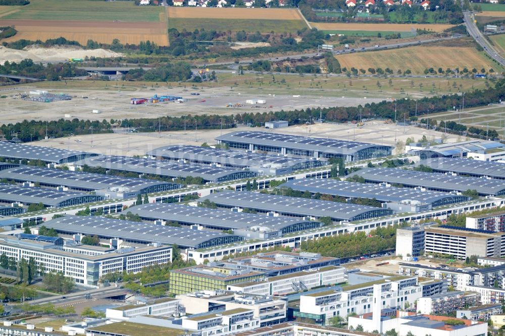 Aerial image München - Exhibition grounds and exhibition halls of the Messe in Munich in the state of Bavaria