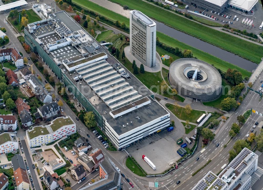 Offenburg from the bird's eye view: Exhibition grounds and exhibition halls of the Messe Offenburg-Ortenau GmbH on Schutterwaelder Strasse in Offenburg in the state Baden-Wuerttemberg, Germany